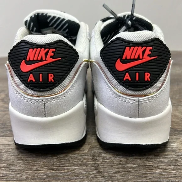 SOLD IN STORE Nike Air Women's Max 90 Fresh Air DJ5530-100 Size 6.5 - Picture 4 of 9